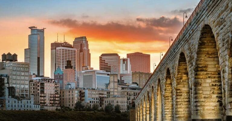 minneapolis-bridge