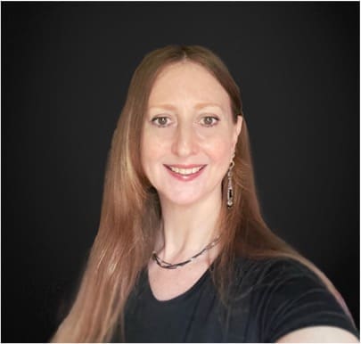 Arlene Ogden headshot